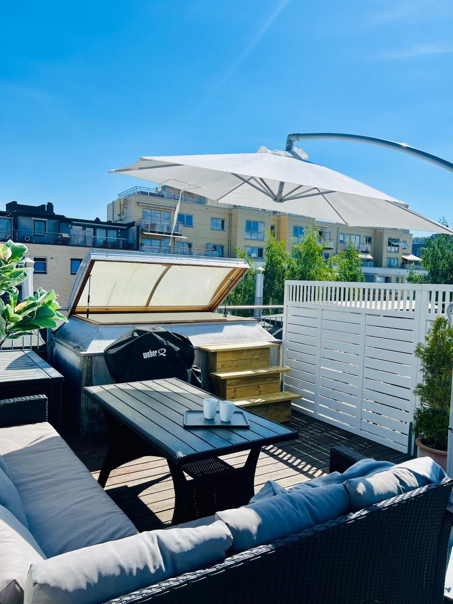 Ultracentral Duplex With Private Rooftop Terrace Осло Екстериор снимка