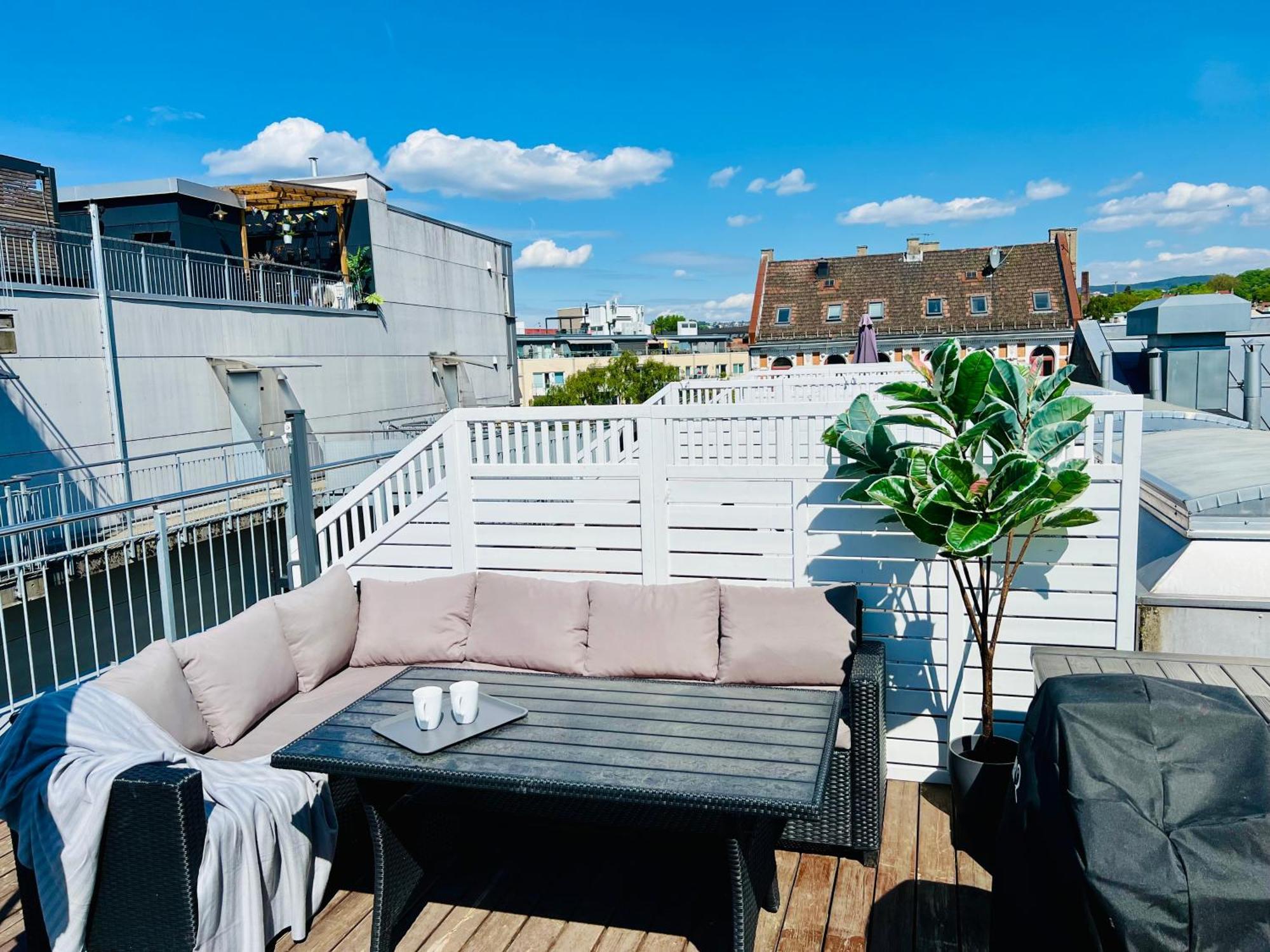 Ultracentral Duplex With Private Rooftop Terrace Осло Екстериор снимка